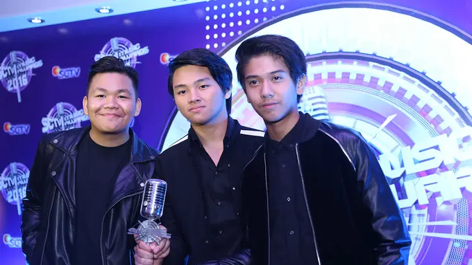 [Bintang] Menang Nominasi SCTV Musik Awards 2016, CJR  Berterimakasih ke Bastian Steel
