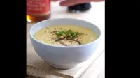 Resep sup telur kreasi Chef Yuda Bustara. (dok. Instagram @yudabustara/https://www.instagram.com/p/B_W466UH-20/?hl=en/Putu Elmira)