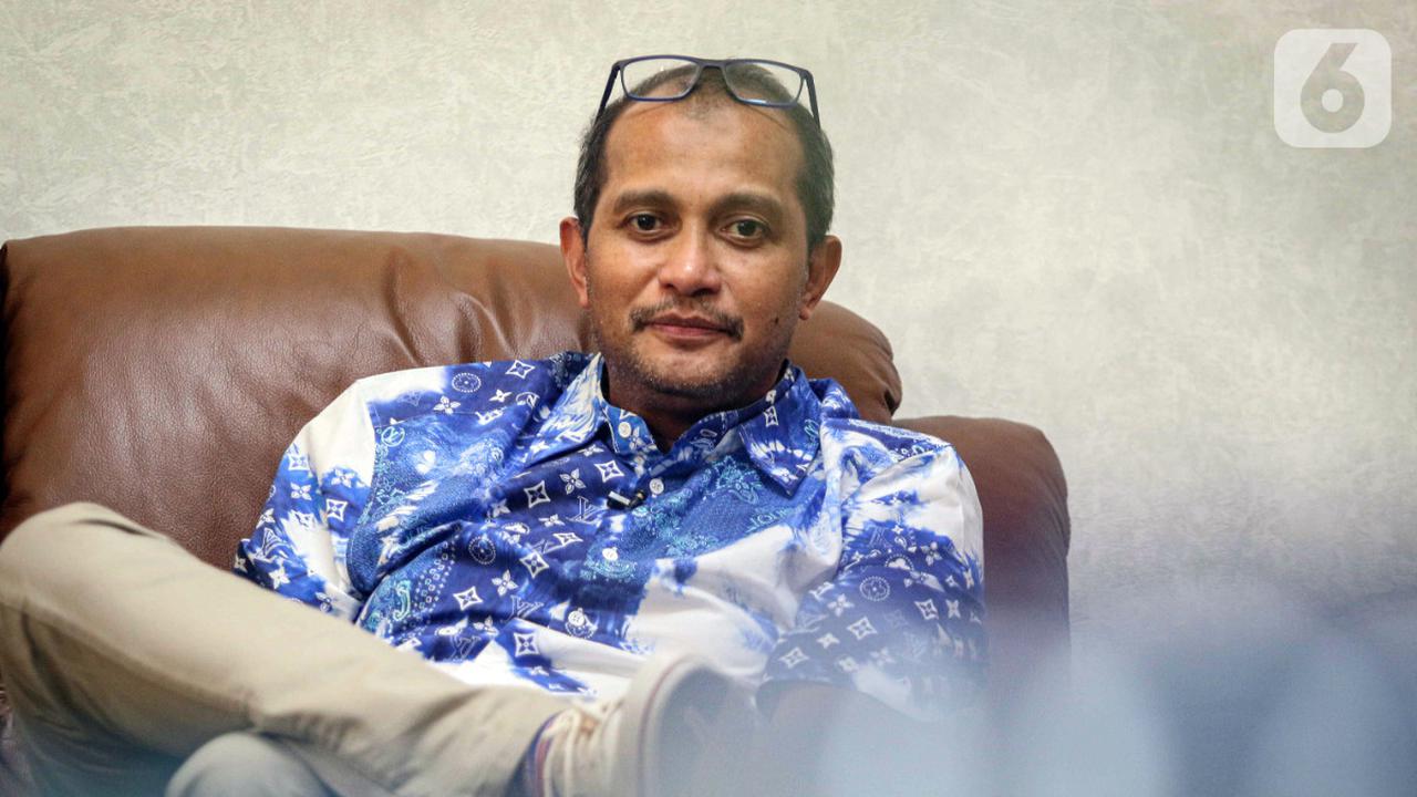 Eddy Hiariej kemudian menugaskan Yogi dan Yosi sebagai representasi dirinya.&nbsp;<br>