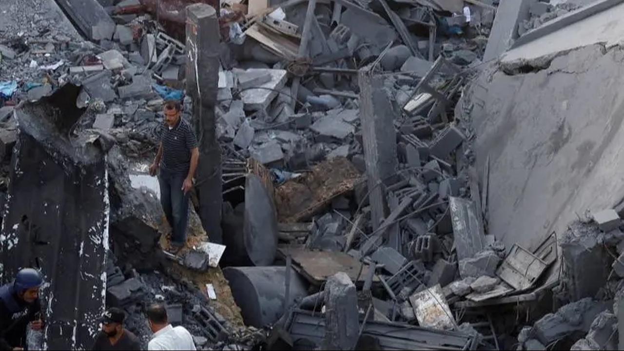 Pemboman terbaru ini terjadi setelah seruan dunia Arab untuk melakukan gencatan senjata ditolak oleh Amerika Serikat dan Israel.<br>