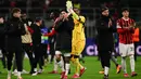 Sebelumnya, Feyenoord sukses meraih kemenangan 1-0 ketika menjamu AC Milan di leg pertama play-off fase gugur Liga Champions 2024/2025. (Marco BERTORELLO/AFP)