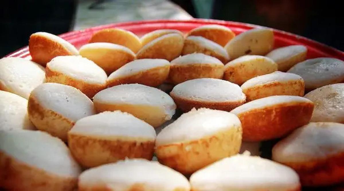 Cara Mudah Membuat Kue Apem Beras yang Empuk dan Lembut di Rumah