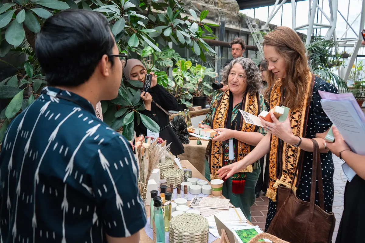 Kisah Para Petani Patchouli Sulawesi Diboyong ke Inggris