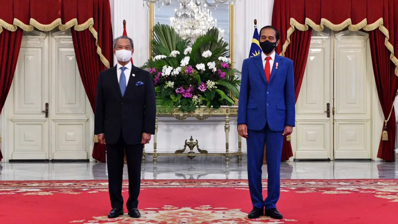 FOTO: Jokowi Terima Kunjungan PM Malaysia di Istana Merdeka