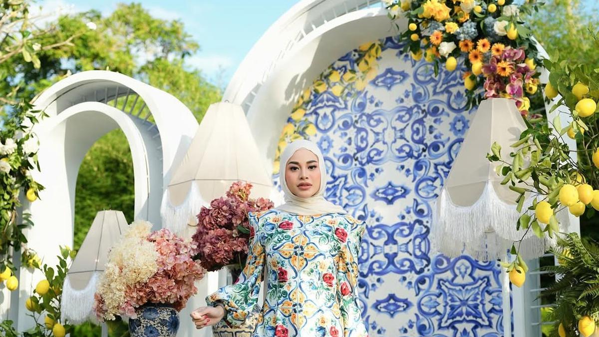 Gaya Fashion Aurel Hermansyah saat Pesta Ultah ke-27 di Bali, Elegan Bernuansa Italian Summer