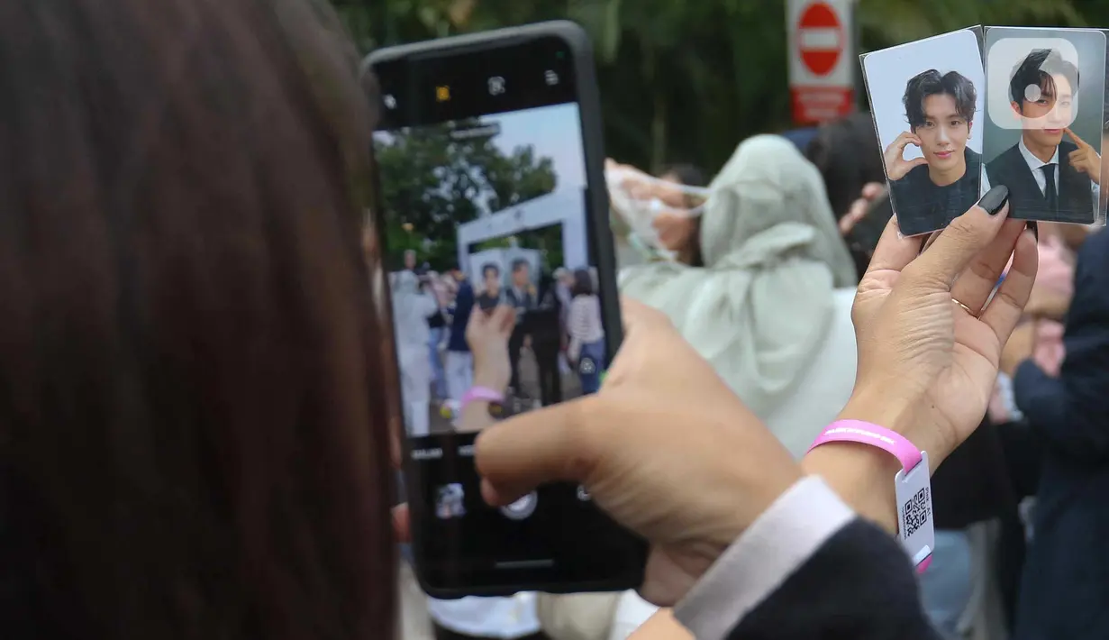 Park Hyung Sik gelar fan meeting perdana di Jakarta bertajuk 'SIKcret Time', ini merupakan jumpa fans pertama sang aktor di Indonesia. (Liputan6.com/Herman Zakharia)
