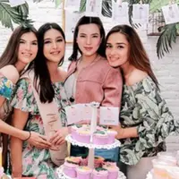 Nabila Syakieb baru saja mendapat kejutan dari sahabatnya yang mengadakan acara Baby Shower.