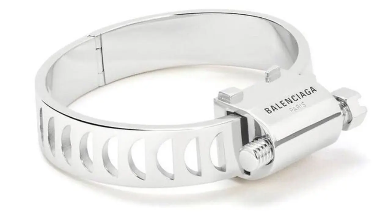 Balenciaga Rilis Gelang Rp9 Juta, Disebut Mirip Selang Tabung Gas
