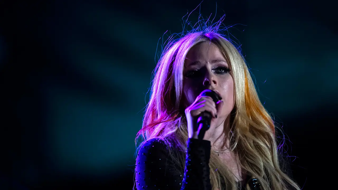Avril Lavigne Tampil di Rock in Rio, Tuai Banyak Keluhan