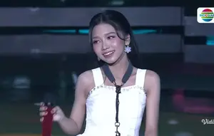 Khinan Tampil Memukau dengan Saksofon di Dangdut Academy 8, Dipuji Dewi Perssik