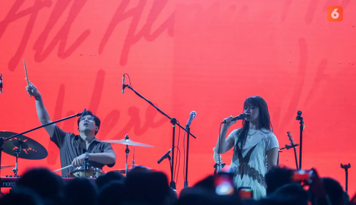 Band Reality Club kembali tampil di Soundrenaline 2026 mengajak gitaris dari Last Dinosaurus. (KLY/Budy Santoso)