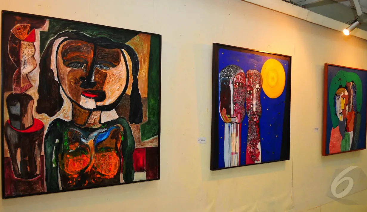 Pameran tunggal bertema 'Jakarta 18' karya Sri Warso Wahono, Jakarta, Senin (18/5/2015). Pengambilan tema 'Jakarta 18' sendiri berasal dari jumlah pameran tunggal yang telah dilakoni Sri Warso selama 53 tahun berkarya. (Liputan6.com/Yoppy Renato)