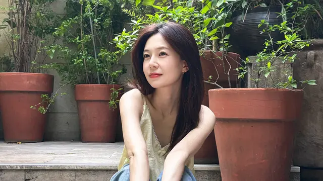 Baek Jinhee mau menikah dengan non-selebritis (credit: instagram.com/jinibeak)