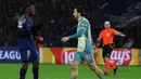 Gol Ousmane Dembele pada menit ke-56 membangkitkan semangat Paris Saint-Germain. (Thomas SAMSON/AFP)