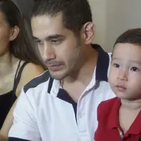 Okan Cornelius bersama kelaurga