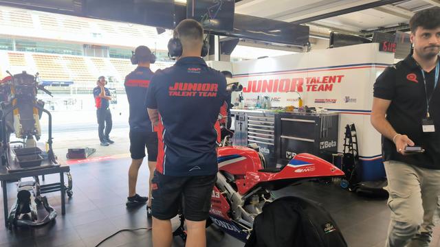 Motor Honda NSF250RW tunggangan Veda Ega Pratama