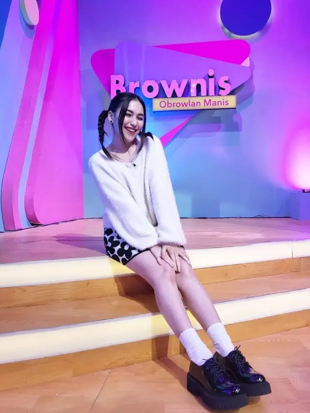 Pesona Ayu Ting Ting disebut seperti eonni Korea