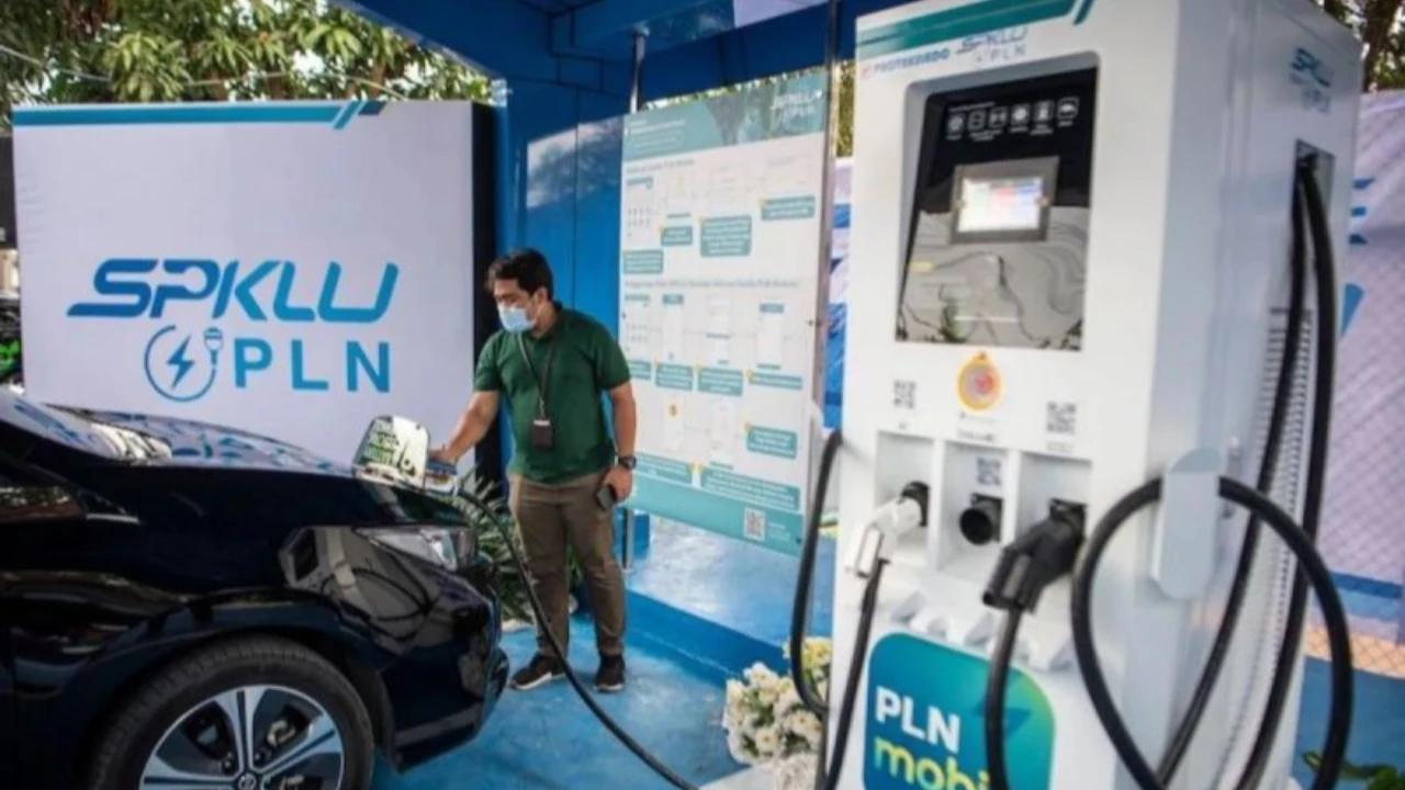 Harga Minyak Dunia Melonjak Dipicu Konflik Timur Tengah, Insentif Kendaraan Listrik Jadi Solusi