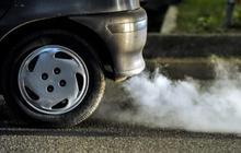 Makna Asap Putih yang Keluar dari Knalpot Mobil Berbahan Bakar Bensin