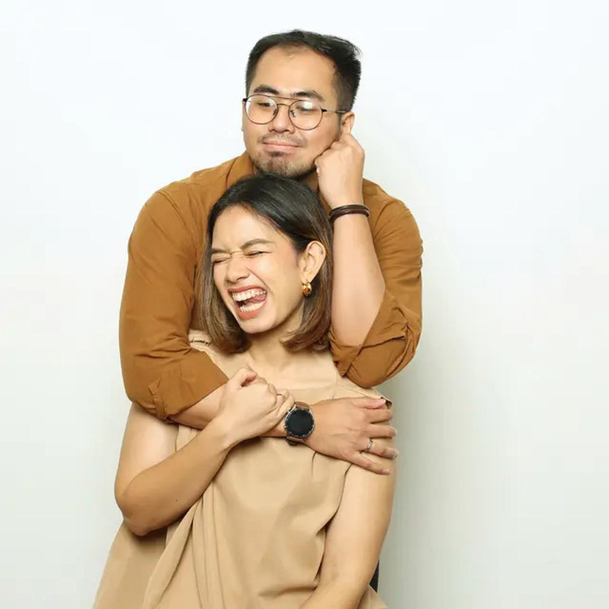 8 Kalimat Tulus yang Membuat Pasanganmu Makin Jatuh Hati
