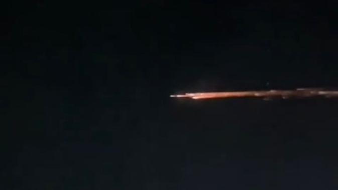Ternyata Bukan Meteor, BRIN Ungkap Cahaya Misterius di Langit Lampung