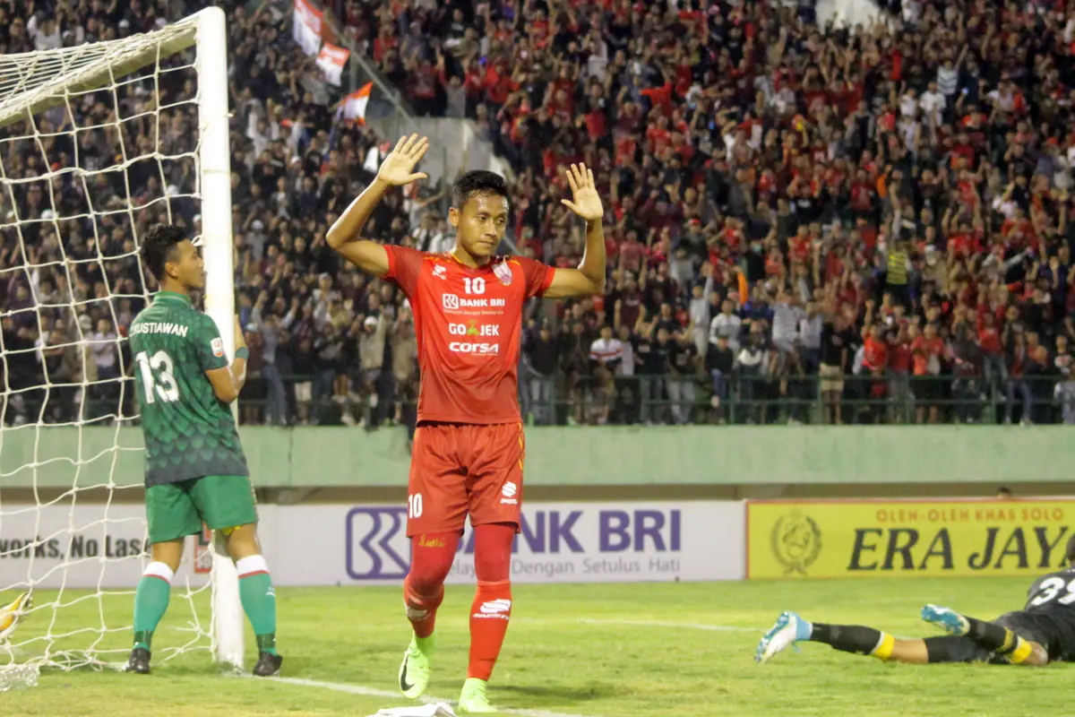 Persis Solo