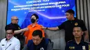 Direktorat Jenderal Imigrasi (Dirjen Imigrasi) akan memulangkan buronan internasional Hector Aldwin Pantollana kepada Pemerintah Filipina, yang diwakili Police Attace of The Embassy of Phillipine. (merdeka.com/Arie Basuki)