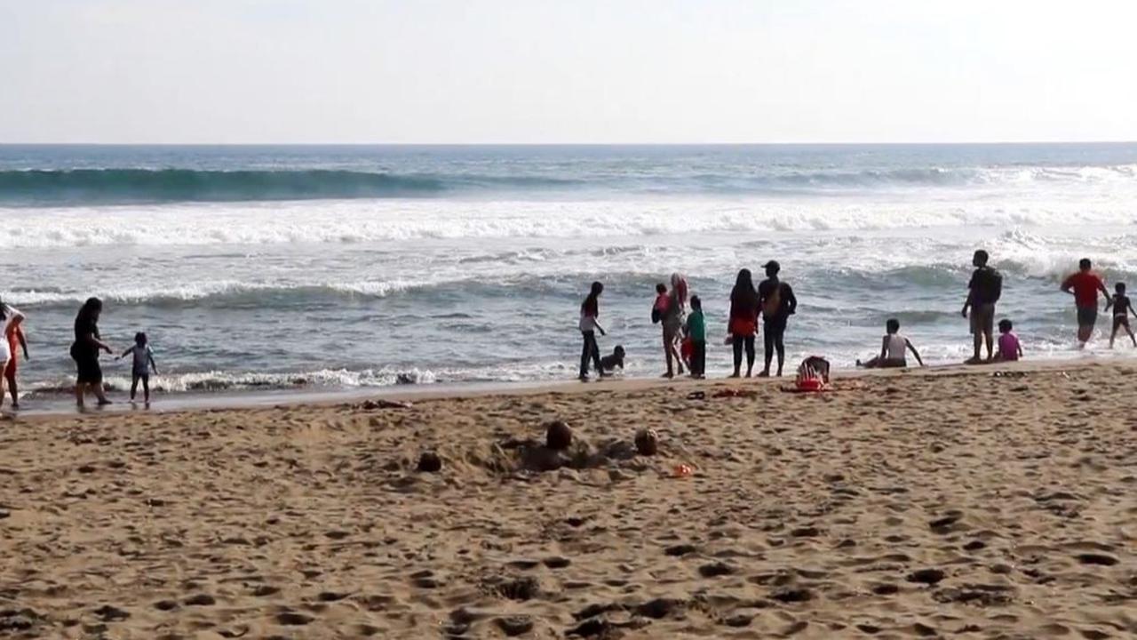 Berenang dengan Aman, 5 Ciri Pantai Berbahaya yang Harus Dihindari
