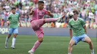 Terlibat Insiden Baku Hantam di MLS, Luis Suarez dan Sergio Busquets Dikecam Keras!