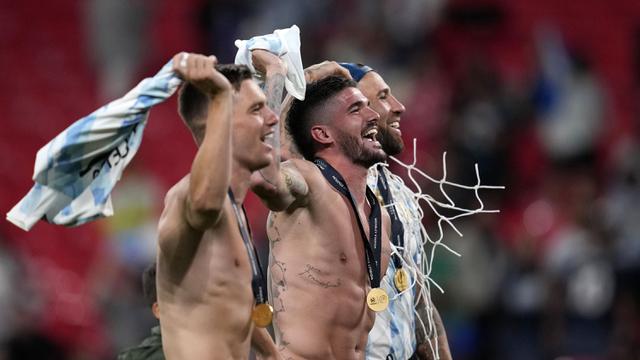 Foto: Gawang Wembley Bolong usai Argentina Kalahkan Italia dan Jadi Kampiun Finalissima