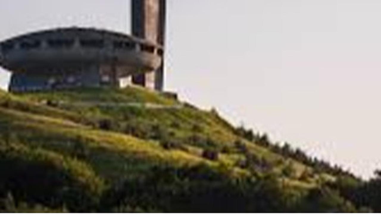 Monumen Buzludzha, Bulgaria