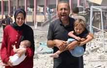 FOTO: Tangis Histeris Warga Palestina Pecah, Israel Kembali Bom Sekolah di Gaza yang Menampung 700 Pengungsi
