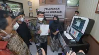 Kunjungi Smart Kampung Banyuwangi, Sofyan Djalil Akui Kalah Canggih dengan Kades