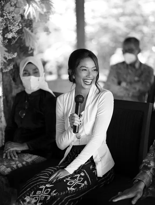 (Instagram/faradinamufti)