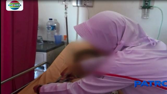 Remaja ini menjalani operasi pengangkatan mata pisau yang bersarang di tubuh korban di Rumah Sakit Umum Daerah (RSUD) Cibabat, Kota Cimahi, Jawa Barat.