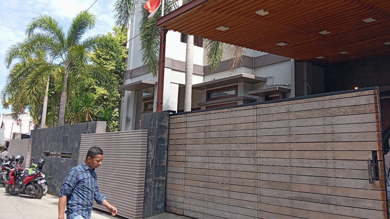 Kronologi Rumah Bakal Calon Gubernur Aceh Bustami Hamzah Dilempar Bom