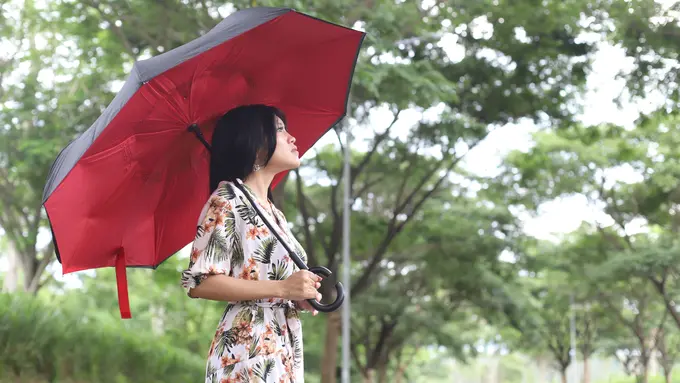 wanita januari adulting yang membingungkan