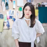 Han So Hee beradu akting dengan Choi Min Sik di THE INTERN. (The Intern)