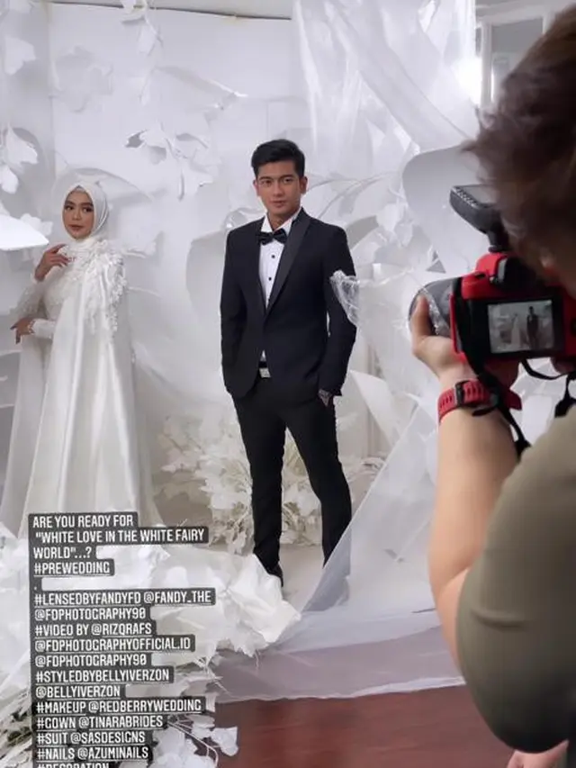 Jelang Menikah, Ini 6 Potret Prewedding Ria Ricis dan Teuku Ryan