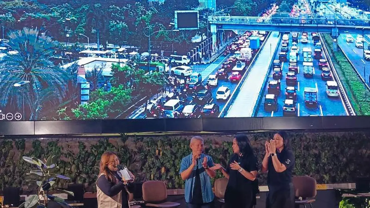 Menyatukan Kekuatan Industri Kreatif Nasional dengan Karakter Film Jumbo untuk Pengguna Jalan.  foto: istimewa