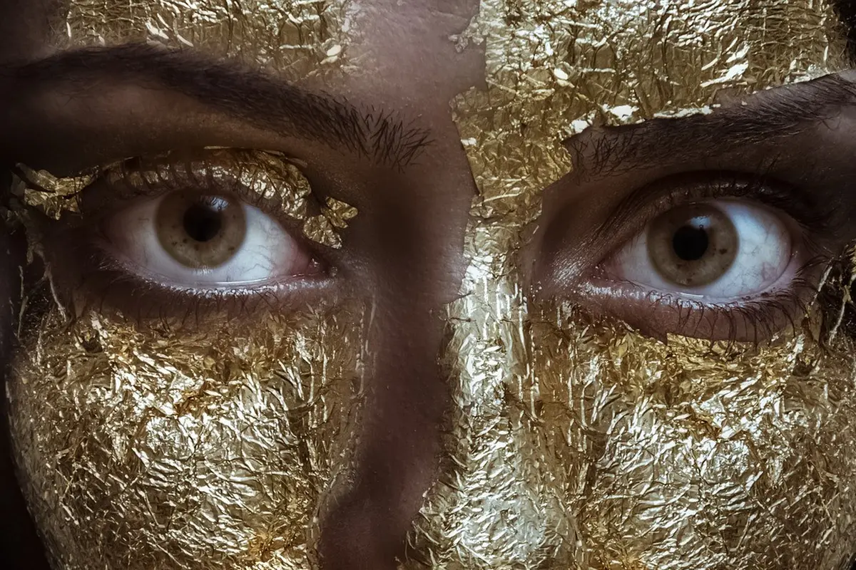 [Fimela] Gold Facial