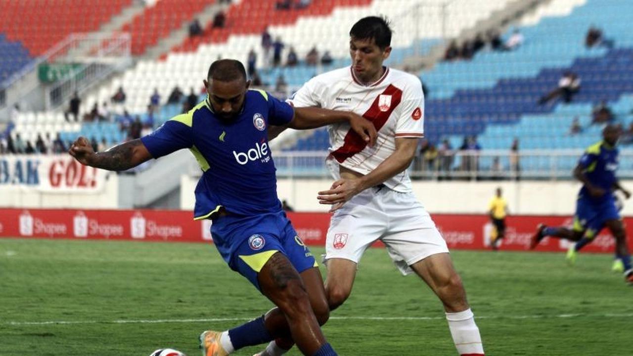 Arema FC Kalahkan Persis Solo 2-0: Marcos Santos Apresiasi Perjuangan Tim