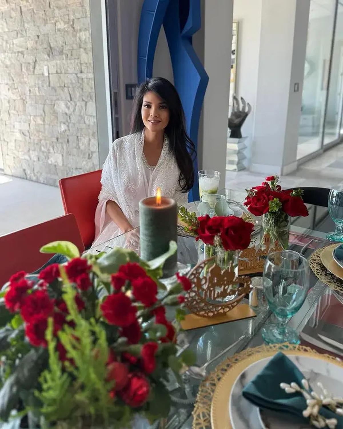 7 Potret Farah Quinn Buka Puasa di Paradise Valley, Bikin Es Teler di AS