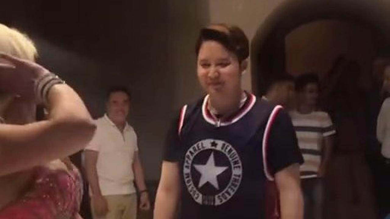 7 Potret Rangga SMASH Ditantang Belly Dance saat Asik Liburan di Turki, Aksi Pinggul Lentur dan Kayangnya Bikin Penari Insecure