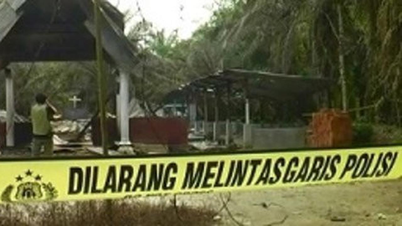 Polisi buru penembak saat bentrokan warga di Aceh Singkil