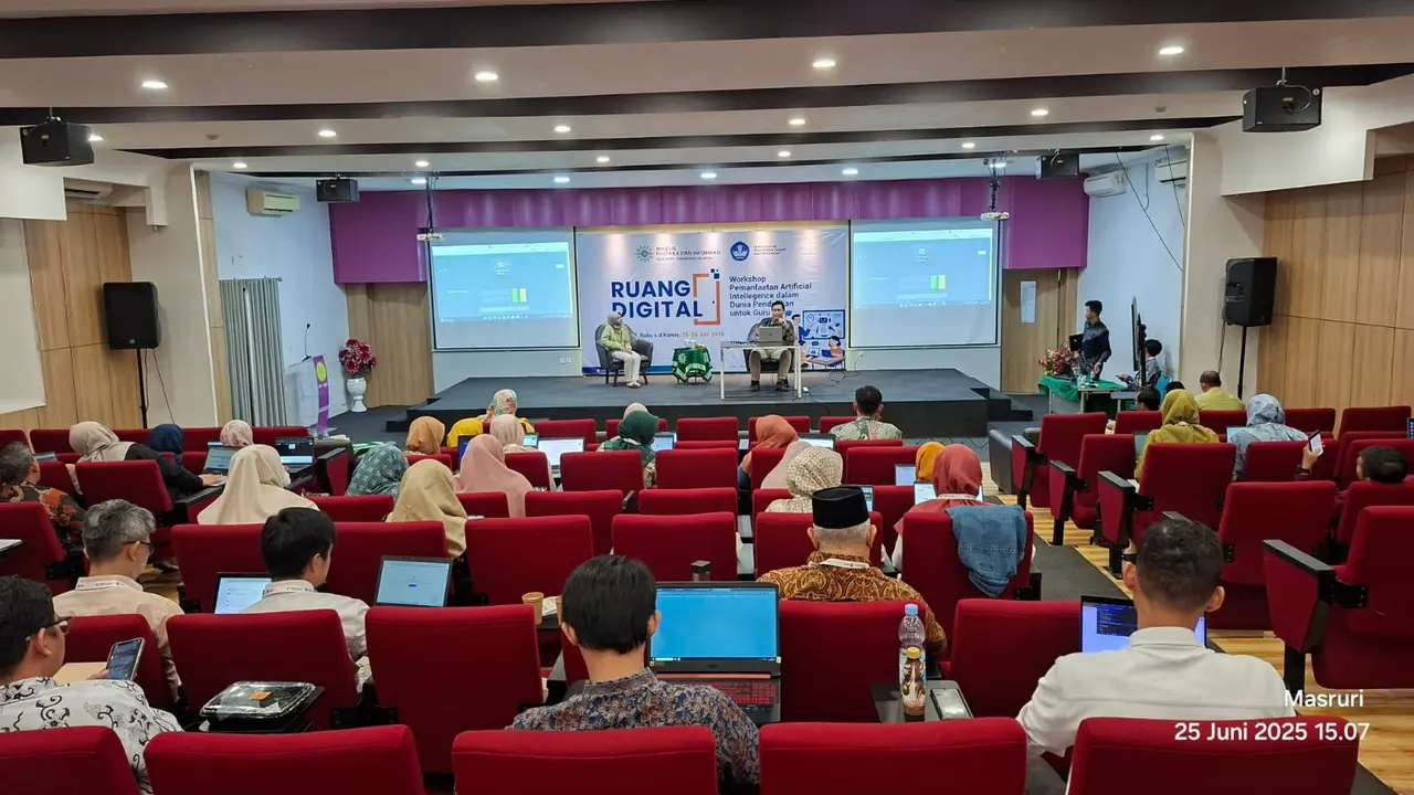 Majelis Pustaka dan Informasi (MPI) Pimpinan Daerah Muhammadiyah (PDM) Kota Tangerang Selatan menggelar workshop bertajuk Pemanfaatan Kecerdasan Buatan dalam Dunia Pendidikan untuk Guru.