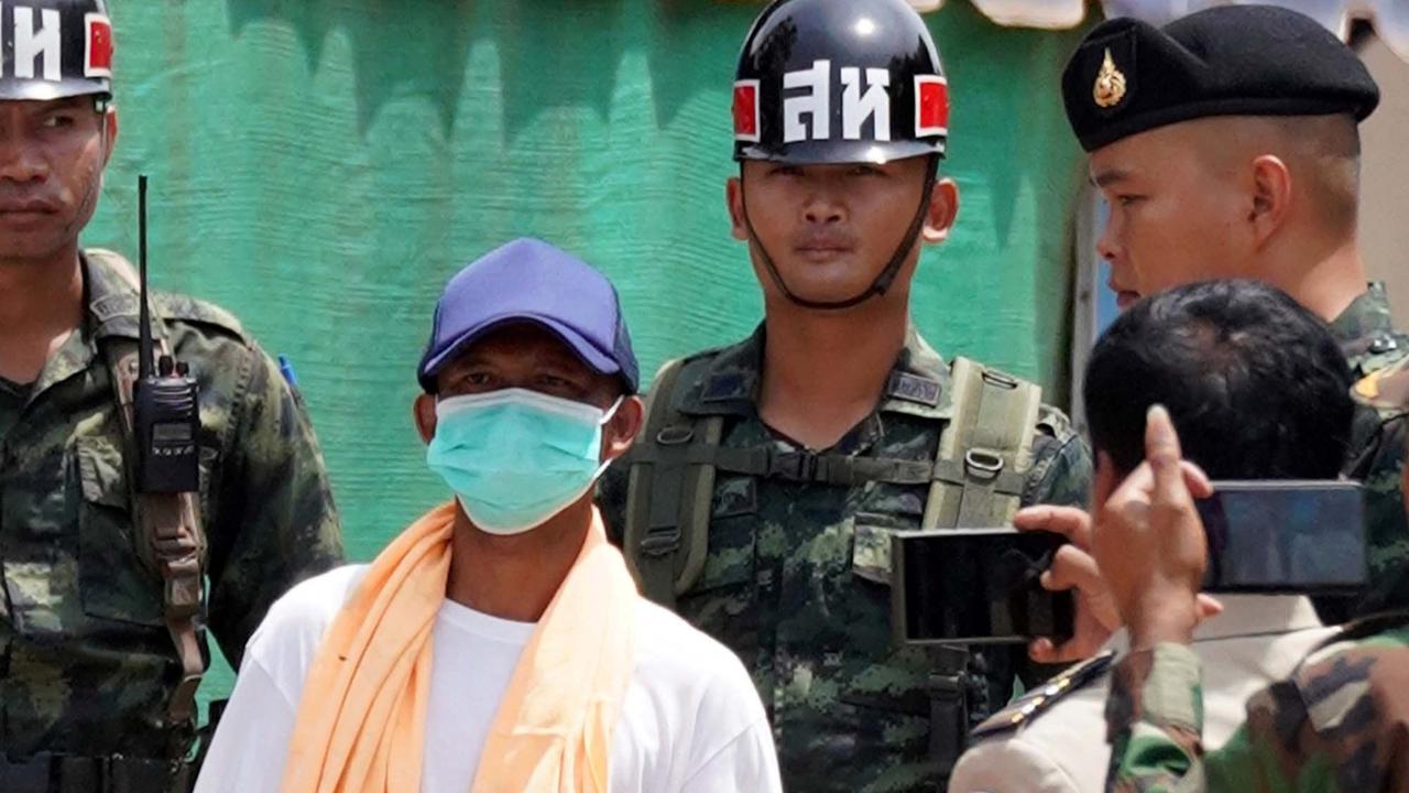 FOTO: Usai Gencatan Senjata, Tentara Kamboja yang Ditahan Dipulangkan Militer Thailand