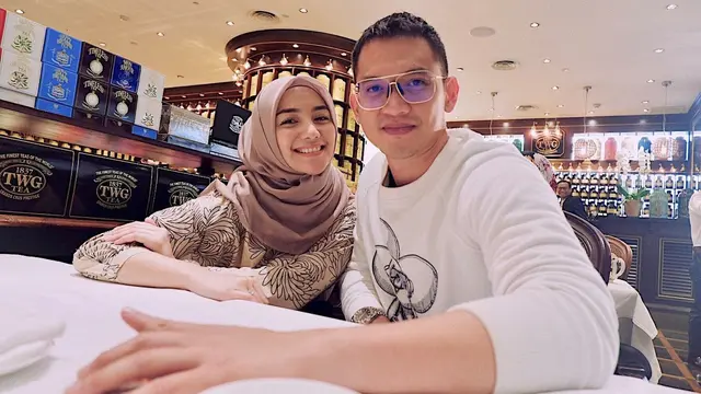 6 Momen Kebersamaan Rezky Aditya dan Citra Kirana Buka Bareng Keluarga Besar