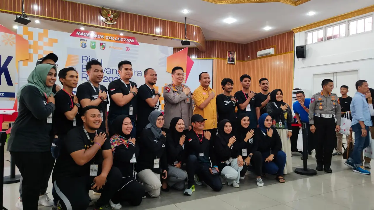 Sebanyak 2000 pelari bakal tampil di Riau Bhayangkara Run pada Minggu 6 Agustus 2023 di Pekanbaru. Event olahraga ini diselenggarakan oleh Polda Riau untuk menyambut Hari Bhayangkara ke-77 pada 1 Juli 2023 lalu (Istimewa)
