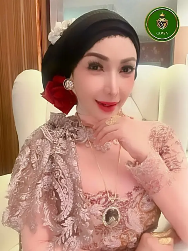 Potret Roro Fitria Kondangan di Acara Ngunduh Mantu Al